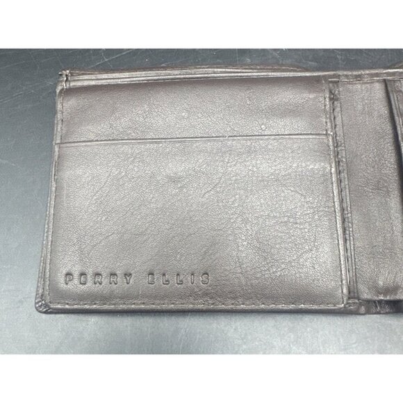 Perry Ellis Men's Genuine Brown Leather Bifold Wallet NEW - Picture 3 of 10